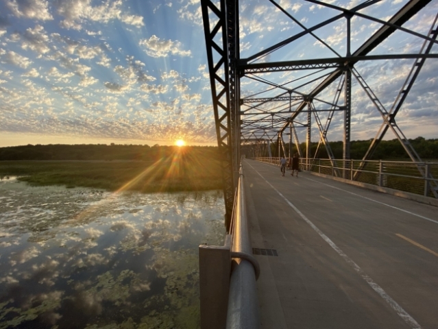 usfws ocabridge sunsetlogansauer usfwsjpg medium